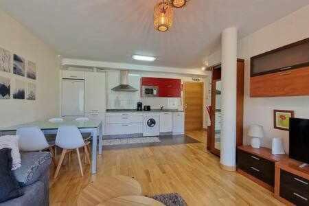 Apartamento Con Piscina Lejlighed Llanes Eksteriør billede